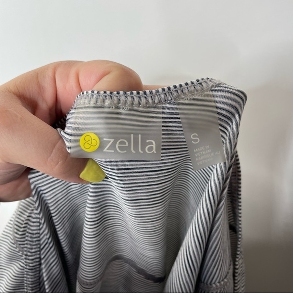 Zella Scoop Back Striped Activewear Long Sleeve Top Small - Picture 5 of 7